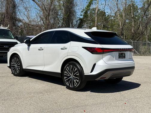 Eminent White Pearl 2024 Lexus RX 350 Base