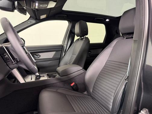 Carpathian Gray Premium Metallic 2026 Land Rover Discovery Sport Landmark