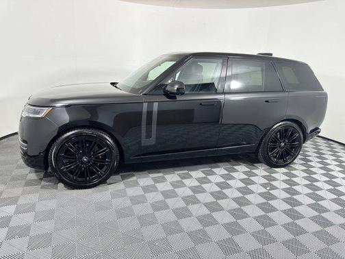2024 Land Rover Range Rover P530 SE