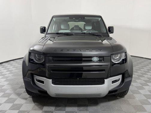 2025 Land Rover Defender 110 P300