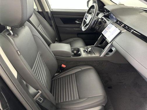 2025 Land Rover Discovery Sport S