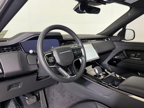 Fuji White 2026 Land Rover Range Rover Sport SE