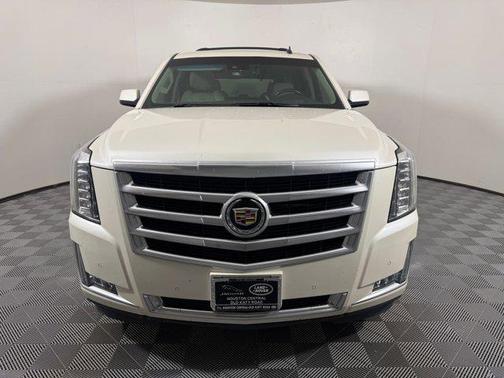 2015 Cadillac Escalade Luxury