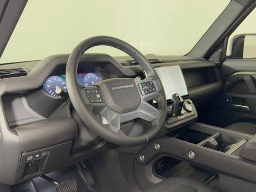 Woolstone Green Metallic 2026 Land Rover Defender P400 X-Dynamic SE