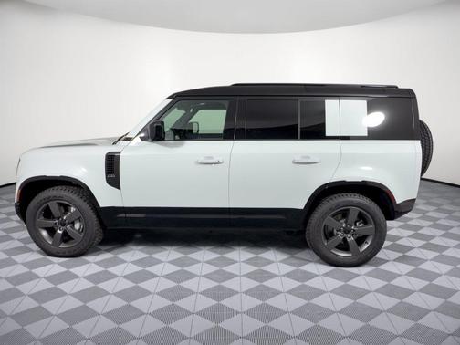 Fuji White 2026 Land Rover Defender P400 X-Dynamic SE