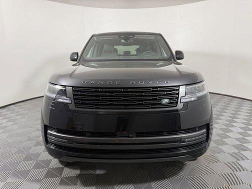 2026 Land Rover Range Rover P400 SE