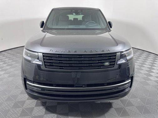 2025 Land Rover Range Rover P400 SE 7 Seat