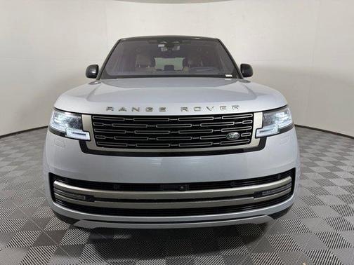 2023 Land Rover Range Rover P530 SE