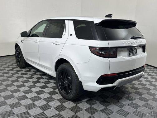 Fuji White 2025 Land Rover Discovery Sport S