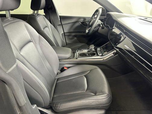 2020 Audi Q8 55 Premium Plus