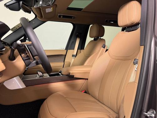 Charente Grey Premium Metallic 2026 Land Rover Range Rover P530 SE 7 Seat