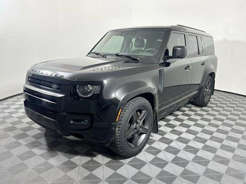 2023 Land Rover Defender 130 X-Dynamic SE
