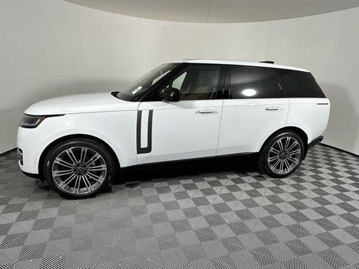 2025 Land Rover Range Rover P400 SE