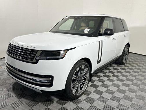 2025 Land Rover Range Rover P400 SE