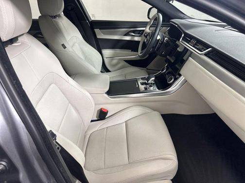 2024 Jaguar XF R-Dynamic SE P250 RWD Automatic