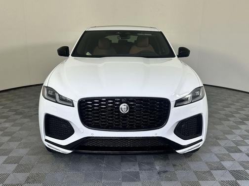 Fuji White 2026 Jaguar F-PACE R-Dynamic S