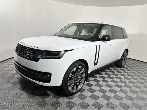 2025 Land Rover Range Rover P400 SE 7 Seat