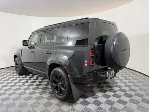 2023 Land Rover Defender 110 X-Dynamic SE