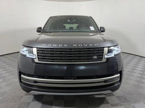 2026 Land Rover Range Rover P400 SE 7 Seat