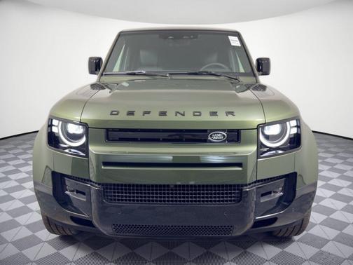 Woolstone Green Metallic 2026 Land Rover Defender P400 X-Dynamic SE