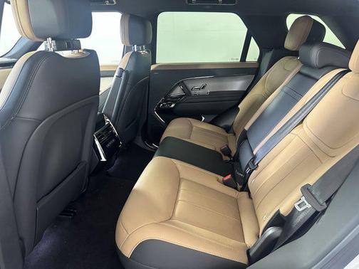 2025 Land Rover Range Rover Sport SE