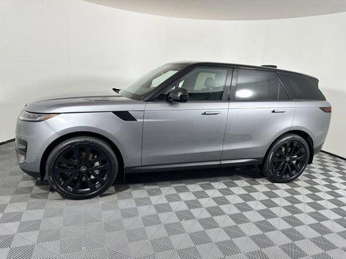 2025 Land Rover Range Rover Sport SE