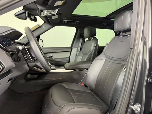 Carpathian Grey Premium Metallic 2026 Land Rover Range Rover Sport SE