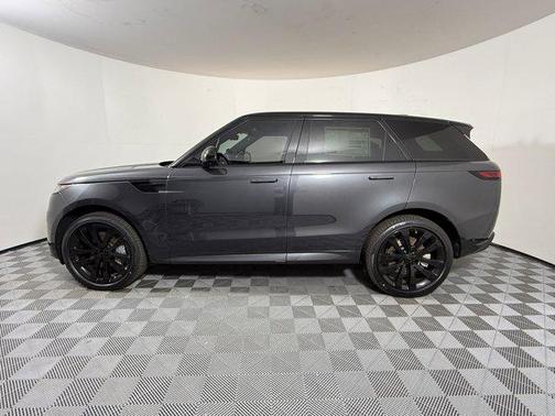 2026 Land Rover Range Rover Sport SE