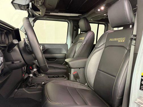 Earl Clearcoat 2024 Jeep Wrangler Rubicon 392 Final Edition