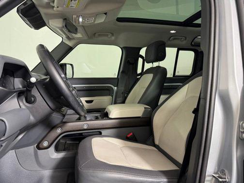 2023 Land Rover Defender 110 X-Dynamic SE