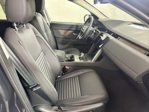 2025 Land Rover Discovery Sport S