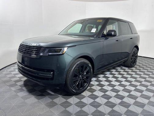 2025 Land Rover Range Rover P550e SE
