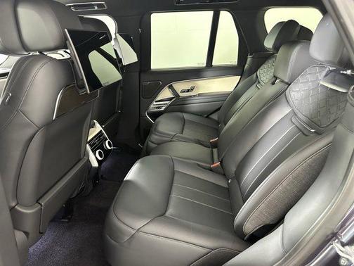 2023 Land Rover Range Rover SV