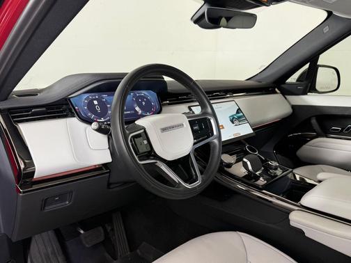 Firenze Red Metallic 2023 Land Rover Range Rover Sport SE