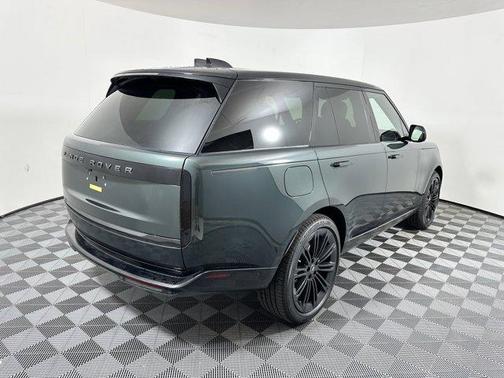 2025 Land Rover Range Rover P400 SE