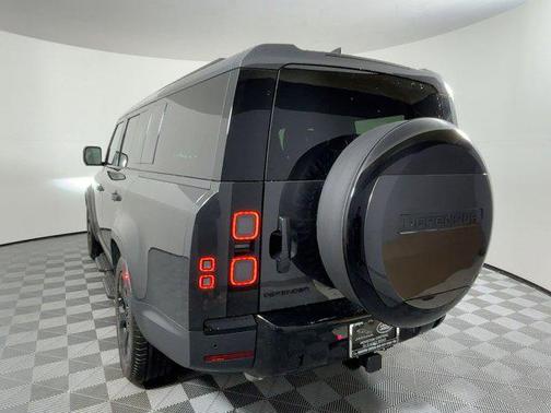 2026 Land Rover Defender P300 S