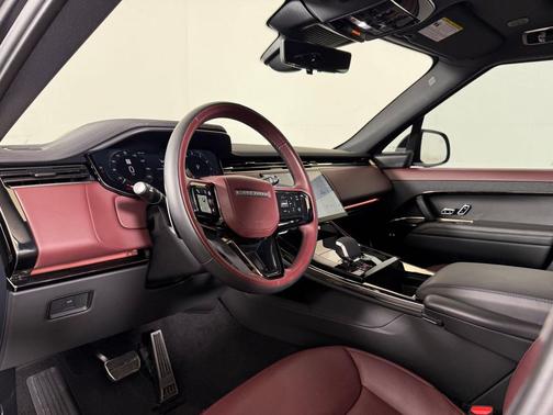 Carpathian Grey Premium Metallic 2025 Land Rover Range Rover Sport SE