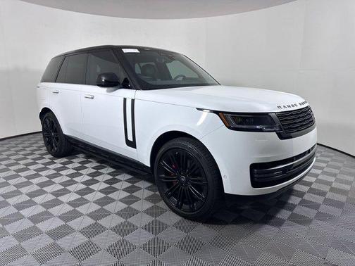 2025 Land Rover Range Rover P400 SE