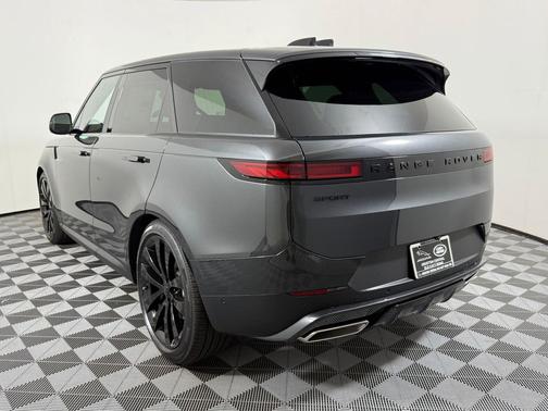 Carpathian Grey Premium Metallic 2026 Land Rover Range Rover Sport SE