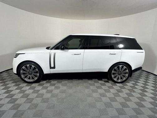 2025 Land Rover Range Rover P530 Autobiography 7 Seat