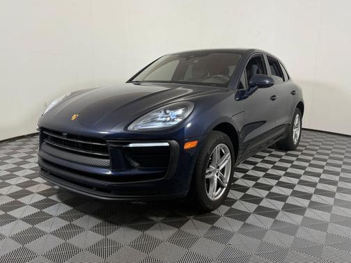 Blue 2022 Porsche Macan Macan