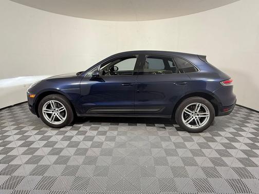 Blue 2022 Porsche Macan Macan