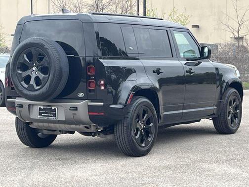 2023 Land Rover Defender 110 X-Dynamic SE