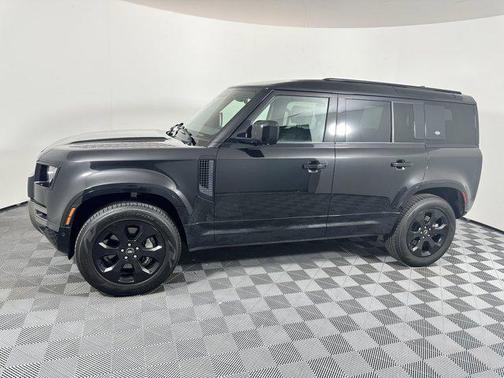 2023 Land Rover Defender 110 X-Dynamic SE