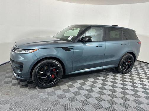 2025 Land Rover Range Rover Sport SE
