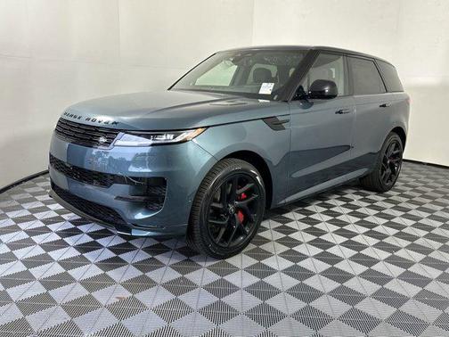 2025 Land Rover Range Rover Sport SE