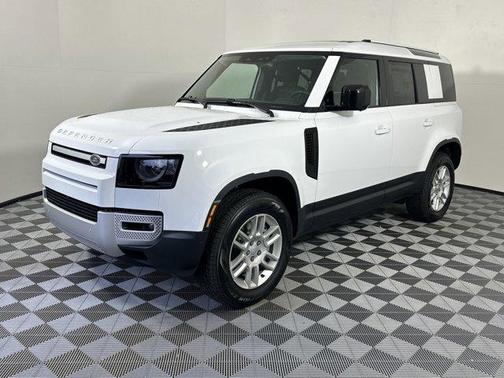 2025 Land Rover Defender 110 P400 S