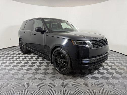 2025 Land Rover Range Rover P400 SE