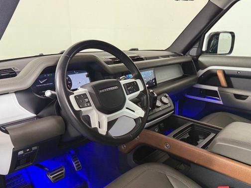 Fuji White 2020 Land Rover Defender 110 HSE