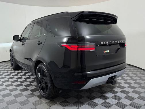 Santorini Black 2026 Land Rover Discovery Gemini Edition